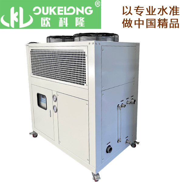 7匹風(fēng)冷箱式冷水機